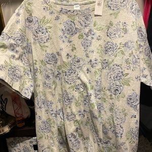Old Navy Floral tee